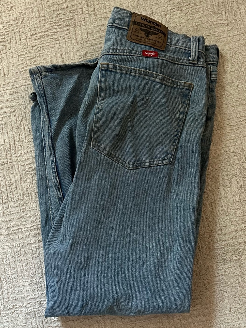 Men’s Wrangler Blue Jeans